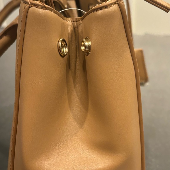 New York and Company Tan Tote Bag Style 7675 - Picture 8 of 14